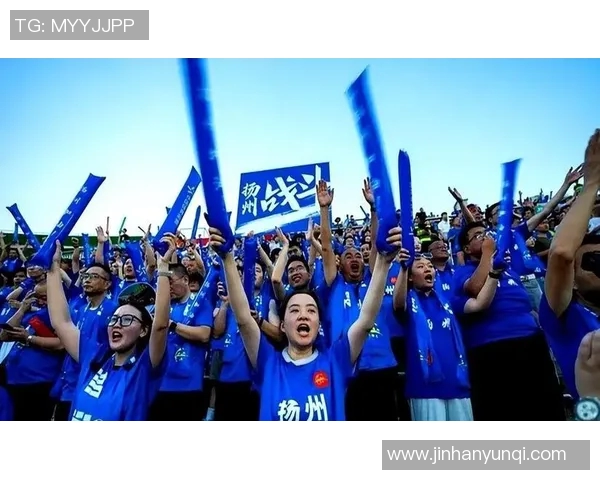 足球明星如何用爱心和行动回馈球迷的热情与支持