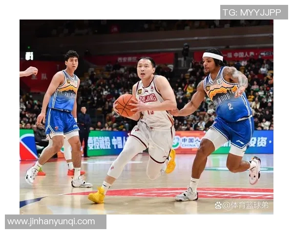 新疆队足球明星的崛起与成就揭秘你知道是谁吗