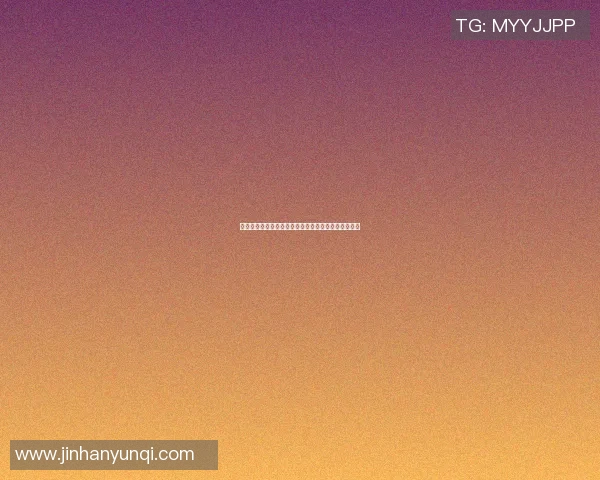 美国篮球明星甜蜜亲吻瞬间展现爱情与激情的完美结合
